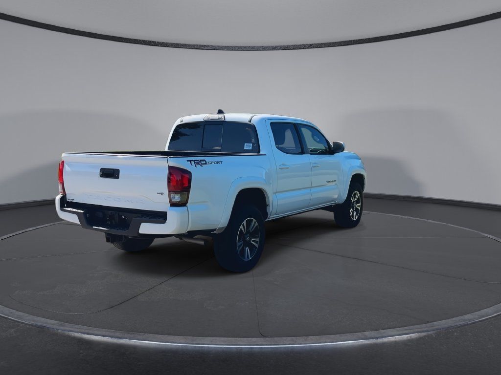 Used 2019 Toyota Tacoma TRD Sport RWD image 8