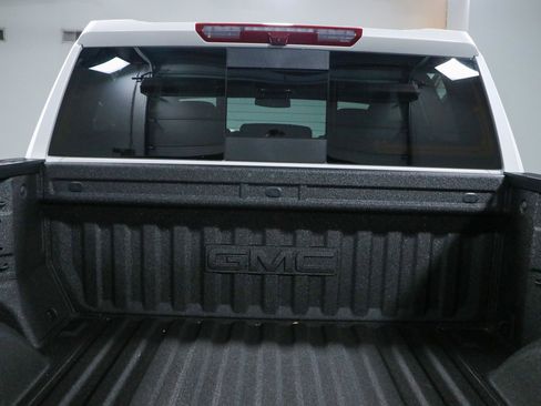 Used 2025 GMC Sierra 1500 Denali AWD/4WD image 31