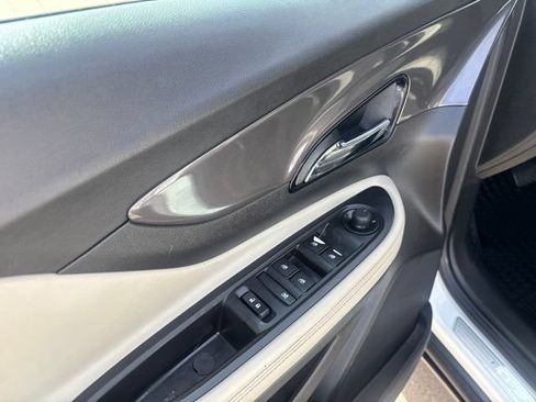 Used 2019 Buick Encore Preferred FWD image 19