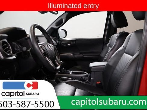 Used 2021 Toyota Tacoma TRD Off-Road w/ TRD Premium Off Road Package AWD/4WD image 13