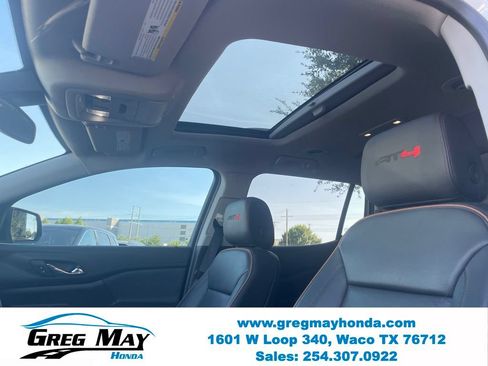 Used 2023 GMC Acadia AT4 w/ Technology Package AWD/4WD image 23