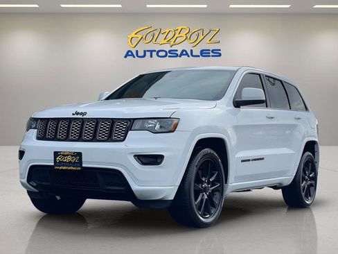 Used 2018 Jeep Grand Cherokee Altitude image 8