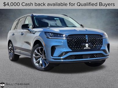 New 2026 Lincoln Aviator AWD w/ Jet Appearance Package
