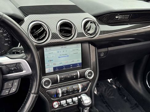 Used 2020 Ford Mustang GT Premium image 11