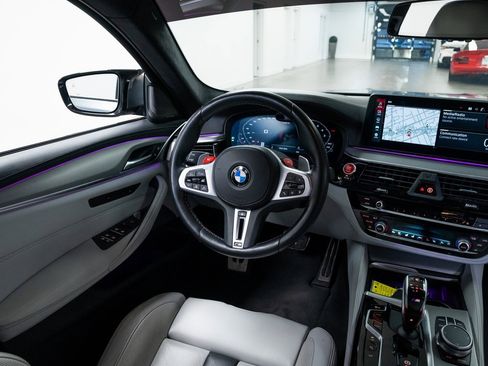 Used 2021 BMW M5 w/ Executive Package image 10