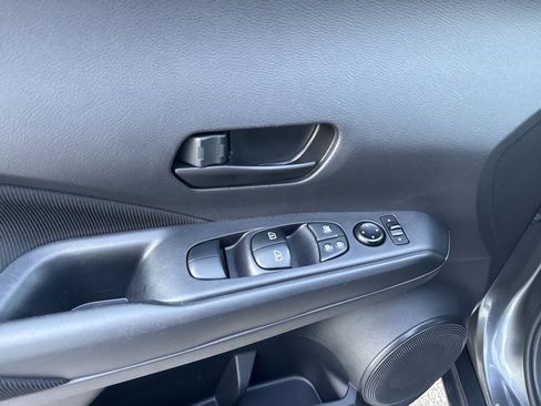 Used 2023 Nissan Kicks S image 13