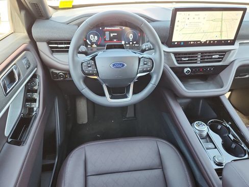 New 2026 Ford Explorer Platinum RWD image 20