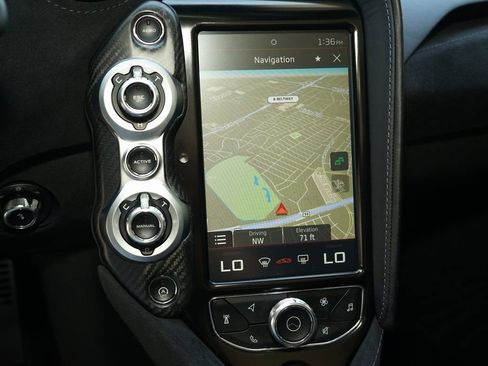 Used 2020 McLaren 720S Spider image 26