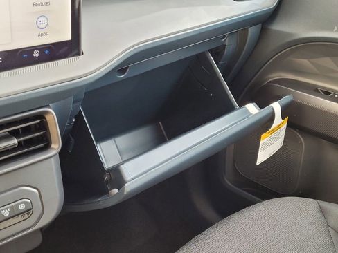 New 2025 Ford Maverick XL image 49