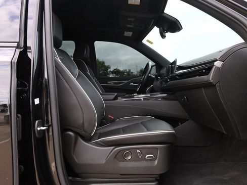 Used 2023 Cadillac Escalade Sport w/ LPO, ONYX Package RWD image 25