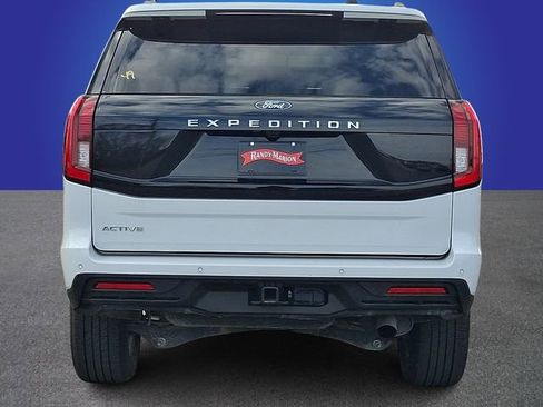 Used 2025 Ford Expedition Active image 5
