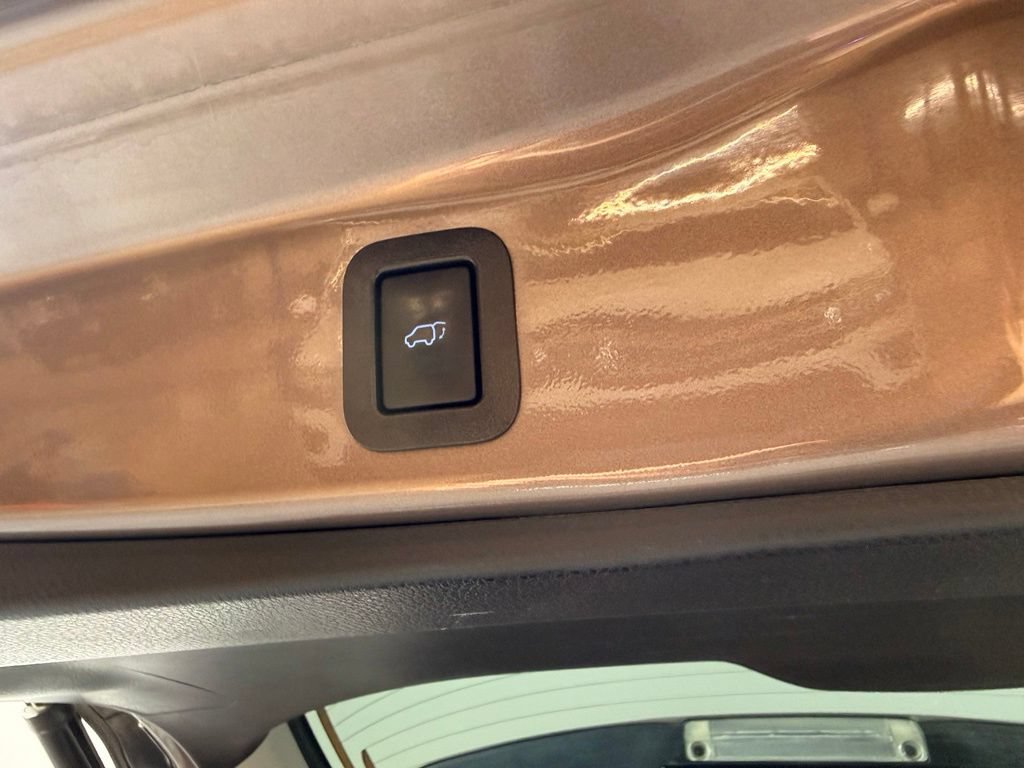 Used 2018 Toyota Highlander AWD V6 image 15