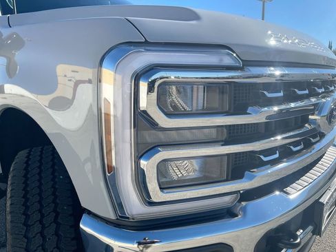 New 2026 Ford F250 Lariat w/ FX4 Off-Road Package AWD/4WD image 10