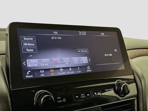 Used 2024 Nissan Armada SL image 21