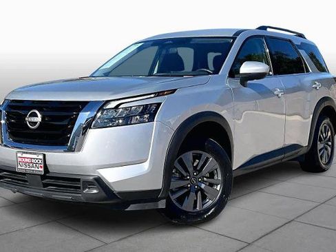 Certified 2024 Nissan Pathfinder SV image 1