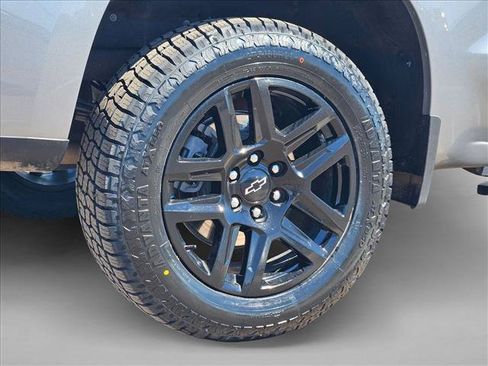Used 2024 Chevrolet Silverado 1500 RST AWD/4WD image 28
