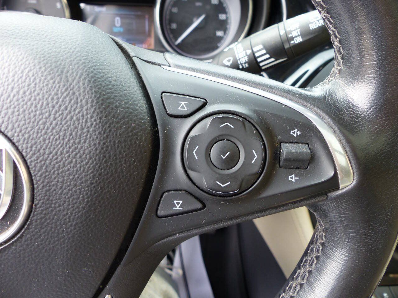 Used 2019 Buick Envision Preferred FWD image 26