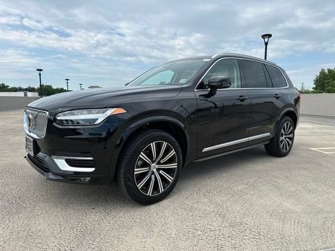 Certified 2023 Volvo XC90 B5 Plus w/ Protection Package Premier AWD/4WD image 4