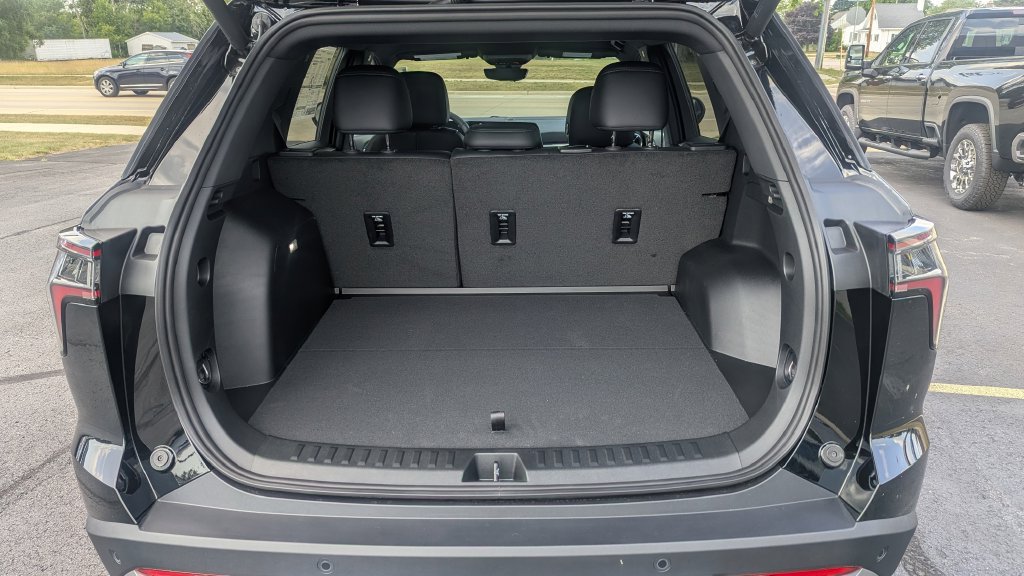New 2027 Chevrolet Equinox LT w/ Convenience Package II AWD/4WD image 19