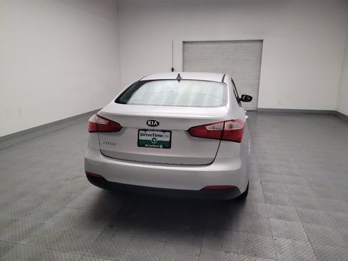 Used 2016 Kia Forte LX FWD image 7