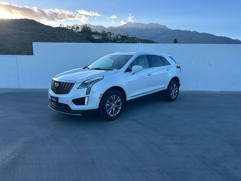 Used 2021 Cadillac XT5 Premium Luxury image 1
