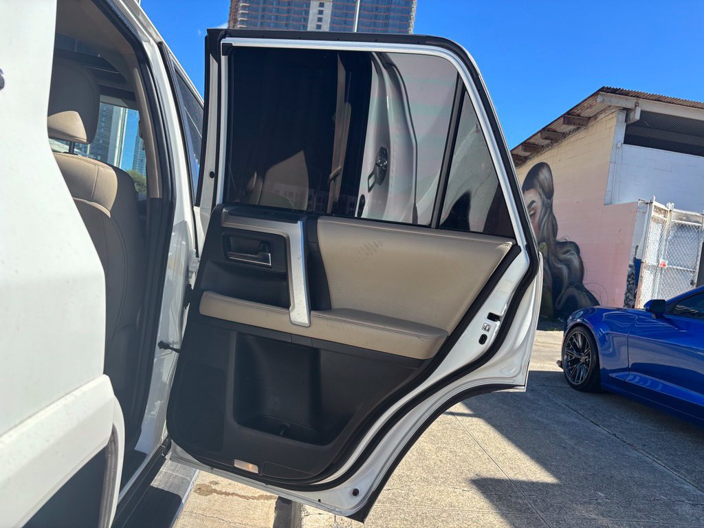 Used 2016 Toyota 4Runner SR5 Premium RWD image 18