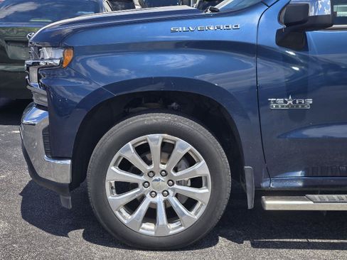 Used 2020 Chevrolet Silverado 1500 LT w/ Texas Edition RWD image 9