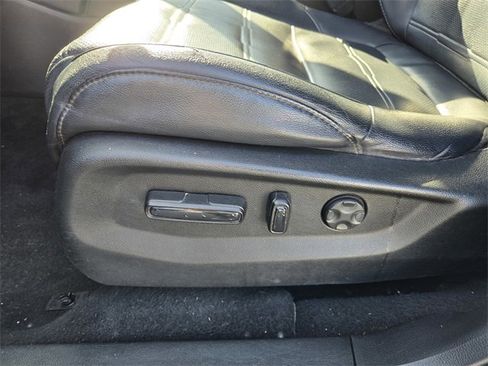 Used 2018 Honda CR-V EX-L image 18