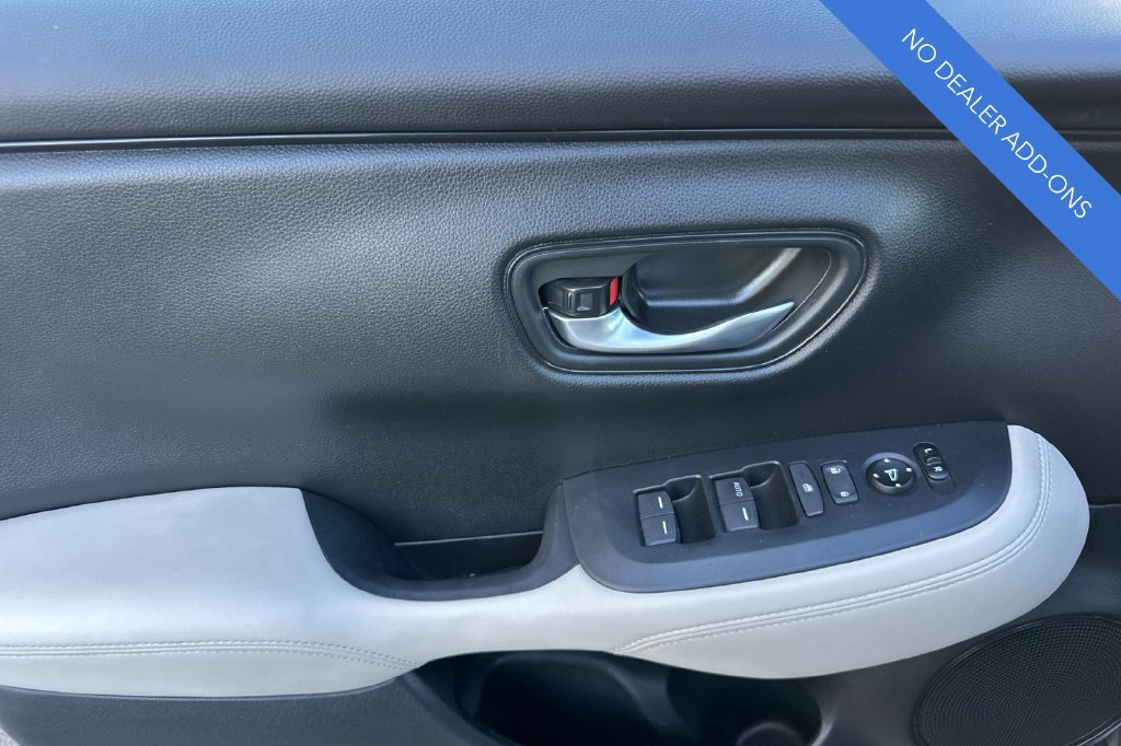 Certified 2024 Honda HR-V LX image 11