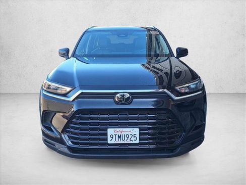 Used 2025 Toyota Grand Highlander FWD image 2