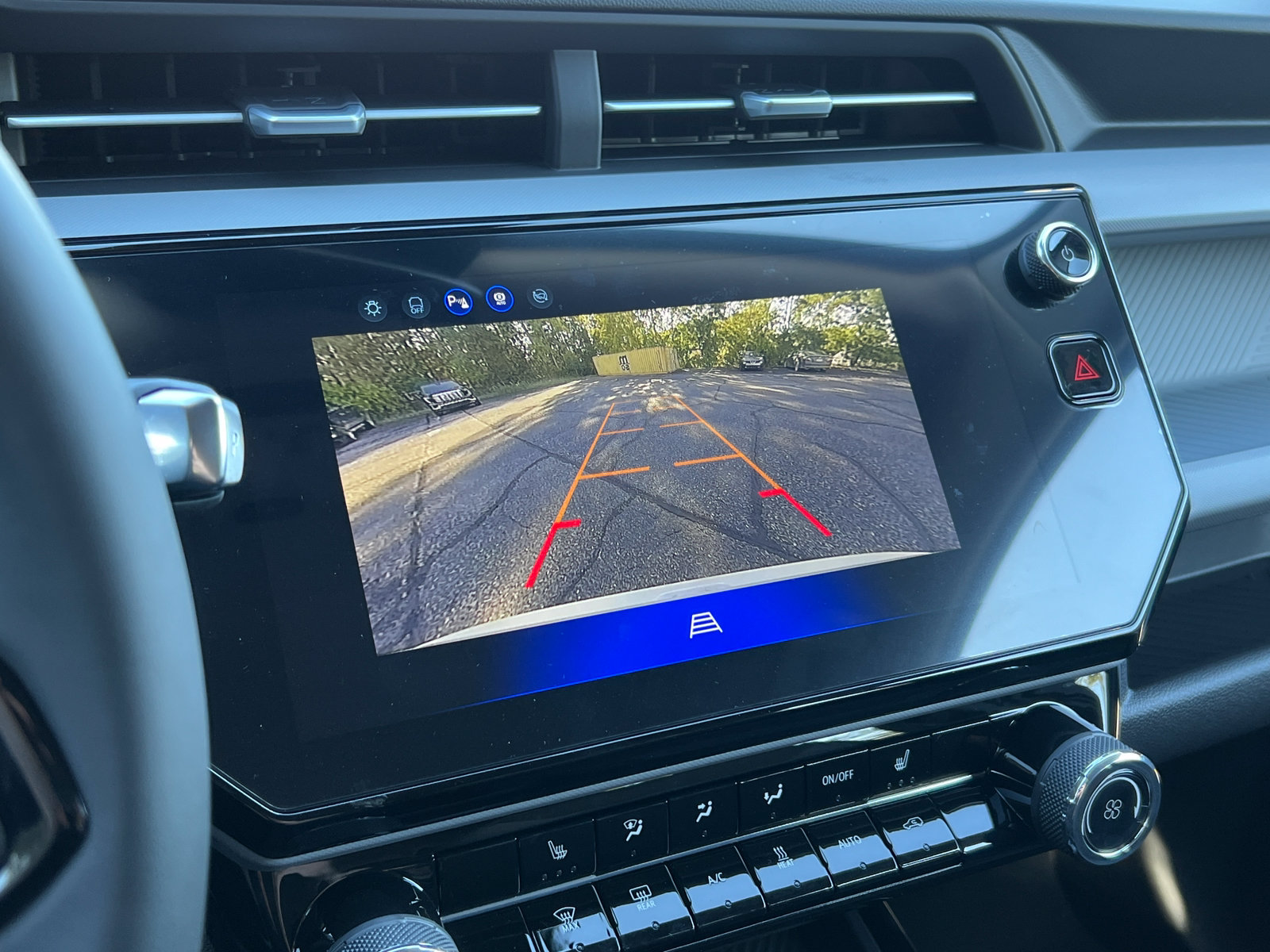 New 2027 Chevrolet Bolt LT w/ Comfort Package FWD image 19
