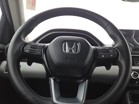 Used 2025 Honda Pilot EX-L image 28