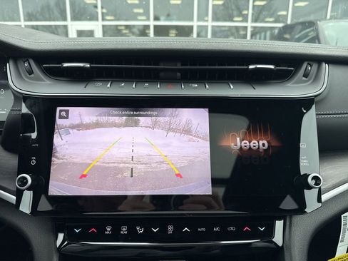 New 2026 Jeep Grand Cherokee Limited AWD/4WD image 23