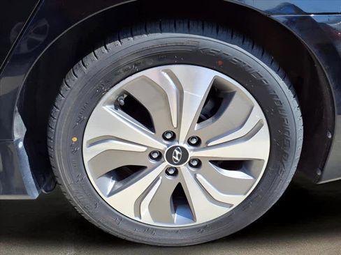 Used 2015 Hyundai Sonata Limited w/ Option Group 02 image 3