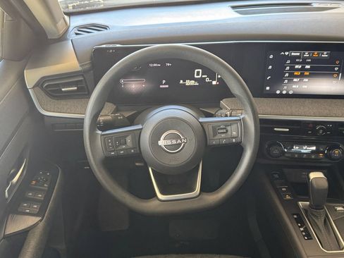 Used 2026 Nissan Kicks SV w/ Cold Weather Package AWD/4WD image 22