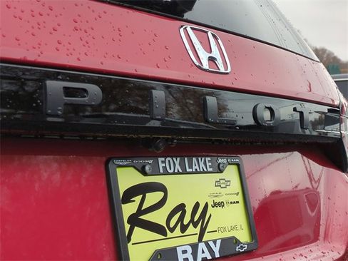 Used 2023 Honda Pilot Elite image 33