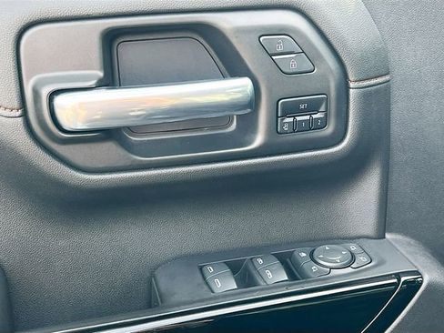 Used 2020 GMC Sierra 1500 AT4 w/ AT4 Premium Package image 9