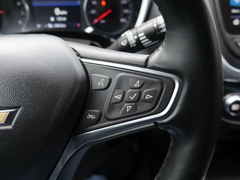 Used 2024 Chevrolet Equinox LT image 13