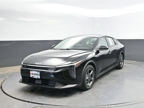 Used 2025 Kia K4 FWD image 4