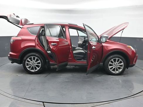 Used 2018 Toyota RAV4 Limited image 54