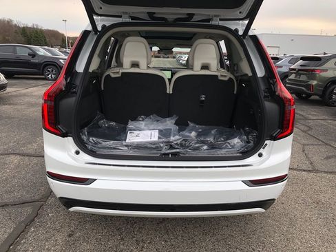 New 2026 Volvo XC90 T8 Ultra w/ Protection Package Premier AWD/4WD image 39