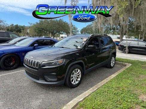 Used 2020 Jeep Cherokee Latitude FWD image 1