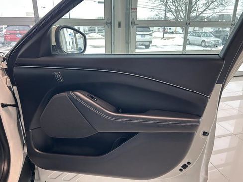 Used 2022 Ford Mustang Mach-E Select image 23