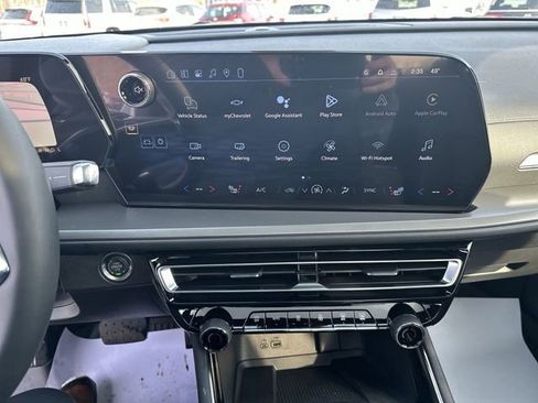 New 2026 Chevrolet Traverse LT w/ Sun and Wheel Package image 14