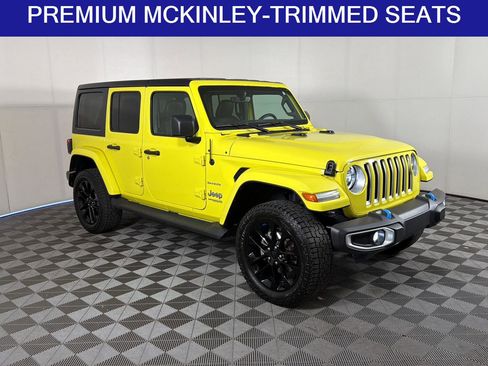 Used 2022 Jeep Wrangler Unlimited Sahara w/ Cold Weather Group AWD/4WD image 2