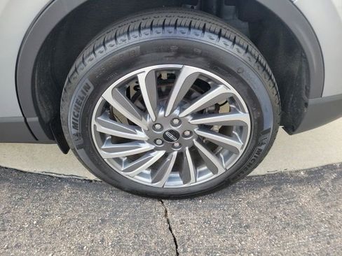 Used 2024 Lincoln Corsair Reserve w/ Equipment Group 201A image 16