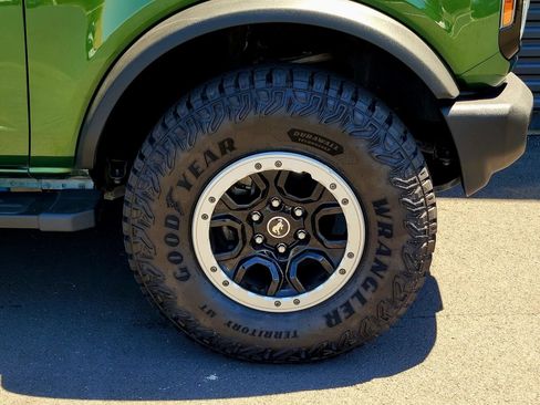 Used 2022 Ford Bronco Outer Banks w/ Sasquatch Package AWD/4WD image 12
