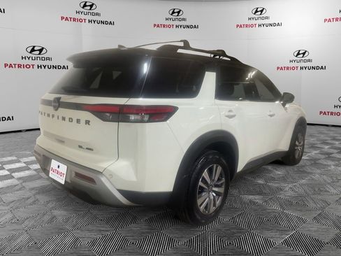 Used 2023 Nissan Pathfinder SL w/ Lighting Package (N92) AWD/4WD image 4