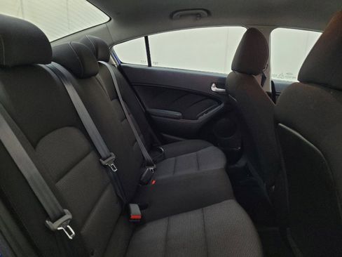 Used 2017 Kia Forte LX FWD image 19