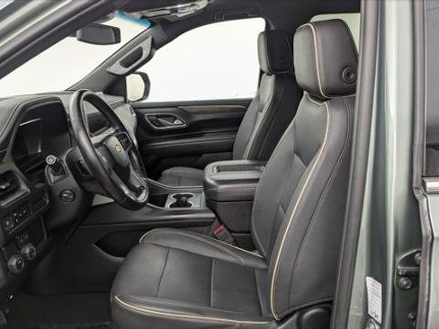 Used 2023 Chevrolet Suburban Premier image 14